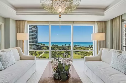 4201 Gulf Shore Blvd N #702, Naples, FL 34103