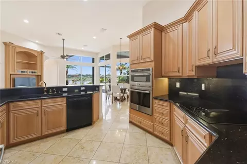 5101 Cerromar Dr, Naples, FL 34112 photo 10