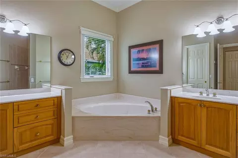 8476 Mallards Pt, Naples, FL 34114 photo 13