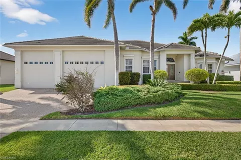 140 Starfish Ct, Marco Island, FL 34145