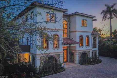 Exterior - 200 S Golf Dr, Naples, FL 34102 photo 10 of 10