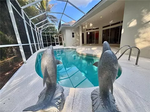 615 Soliel Dr, Naples, FL 34110