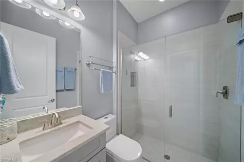 Bath - 9400 Montelanico Loop, Naples, FL 34119 photo 4 of 5