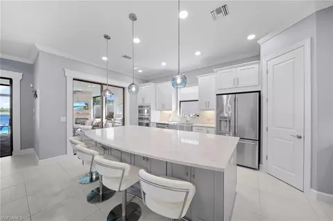 Kitchen - 9400 Montelanico Loop, Naples, FL 34119 photo 2 of 4