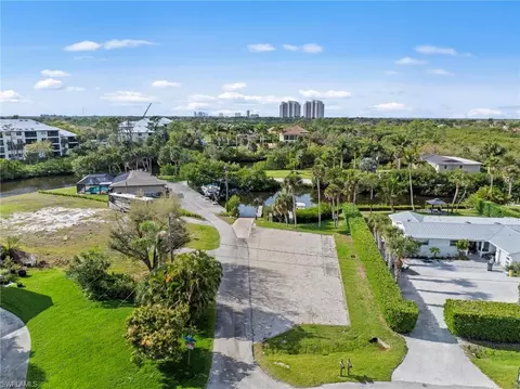 View/Area - 4724 Riverside Dr, Estero, FL 33928 photo 5 of 7