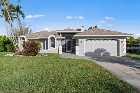 4724 Riverside Dr, Estero, FL 33928