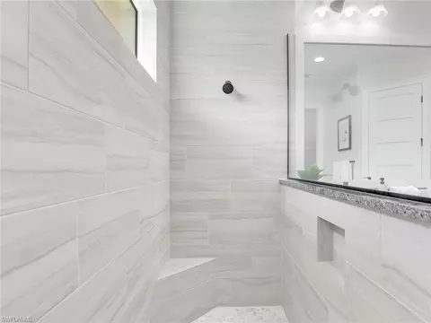 Bath - 8850 Calypso Ct, Naples, FL 34112 photo 4 of 6