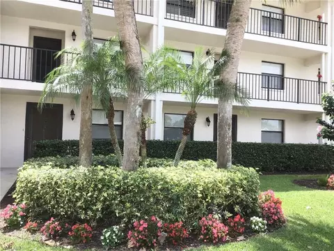 440 Fox Haven Dr #2106, Naples, FL 34104