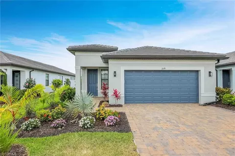 2179 Yellowfin Cir, Naples, FL 34114