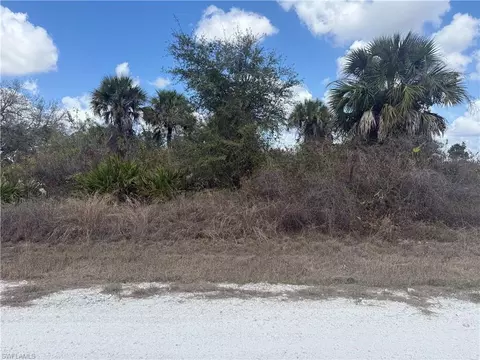 1900 W 18th St, Lehigh Acres, FL 33972