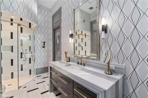 2225 Miramonte Ct, Naples, FL 34105 photo 30
