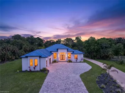 522 17th St SW, Naples, FL 34117