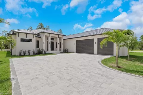 408 24th Ave NE, Naples, FL 34120