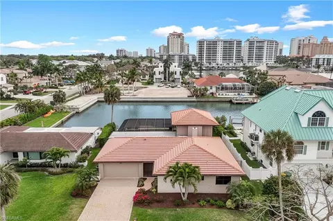 480 Oak Ave, Naples, FL 34108
