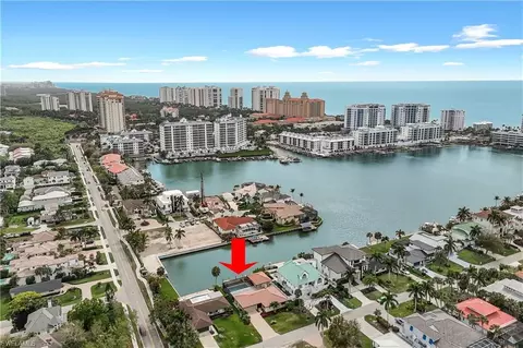 View/Area - 480 Oak Ave, Naples, FL 34108 photo 7 of 8
