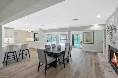 Dining - 480 Oak Ave, Naples, FL 34108 photo 2 of 3
