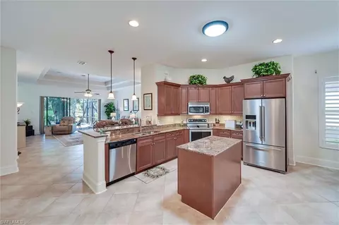 Kitchen - 7587 Moorgate Point Way, Naples, FL 34113 photo 4 of 9
