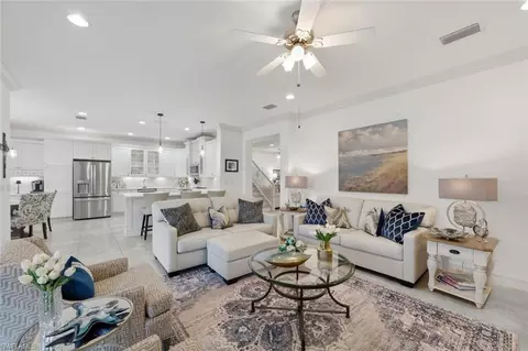 3306 Baltic Dr, Naples, FL 34119