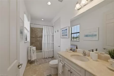 Bath - 3306 Baltic Dr, Naples, FL 34119 photo 4 of 5