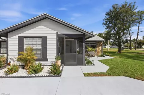 10548 Quincy Ct, Lehigh Acres, FL 33936