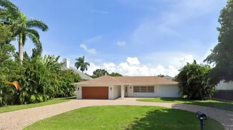 628 Binnacle Dr, Naples, FL 34103
