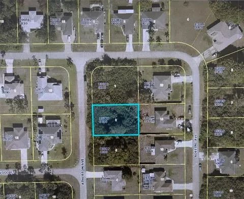 916 Atherton Ave, Lehigh Acres, FL 33971