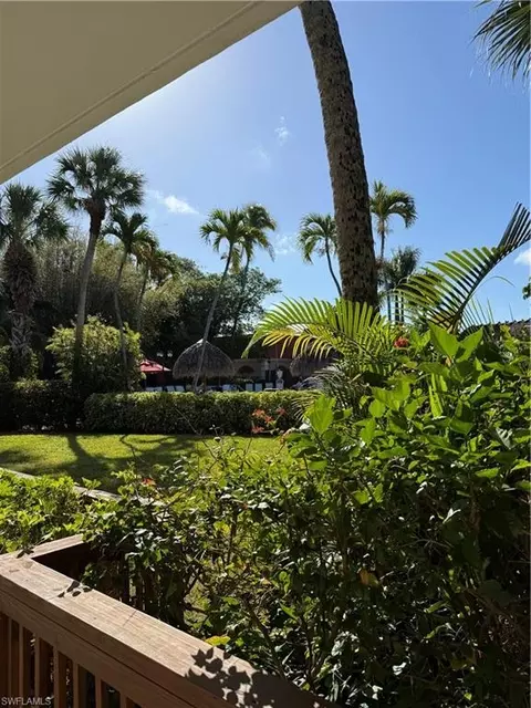 2555 Tamiami Trl N #164, Naples, FL 34103