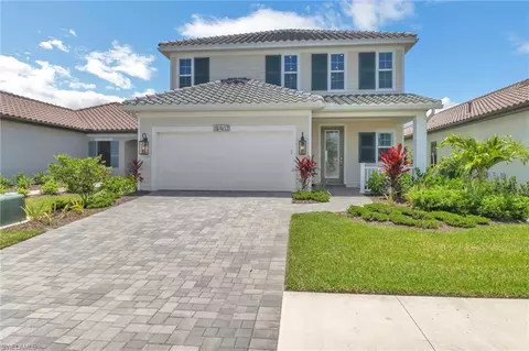 4652 Centaurus Cir, Naples, FL 34120