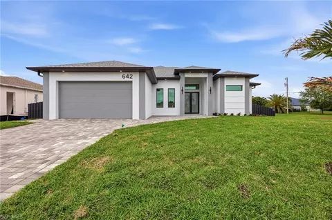 642 NW 28th Ter, Cape Coral, FL 33993