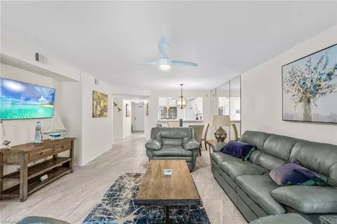228 Belina Dr #5-605, Naples, FL 34104