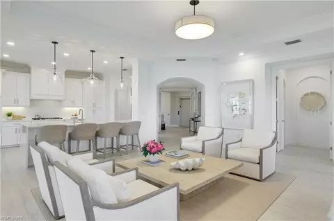 16371 Viansa Way #202, Naples, FL 34110