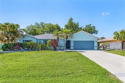 2220 SE 8th Ter, Cape Coral, FL 33990