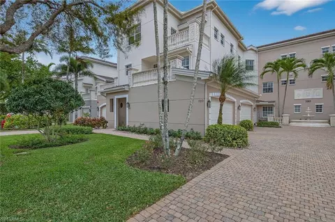 580 Avellino Isles Cir #201, Naples, FL 34119