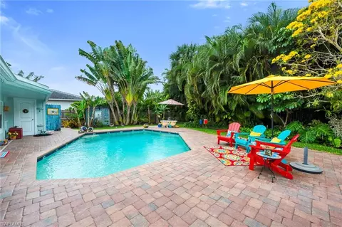 Exterior - 1541 Mandarin Rd, Naples, FL 34102 photo 4 of 5