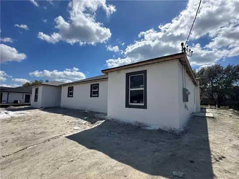4429-4431 28th St SW, Lehigh Acres, FL 33973