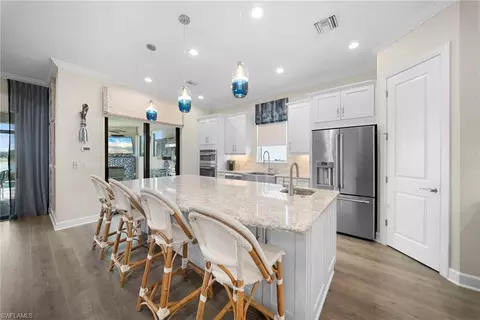 9576 Montelanico Loop, Naples, FL 34119 photo 5