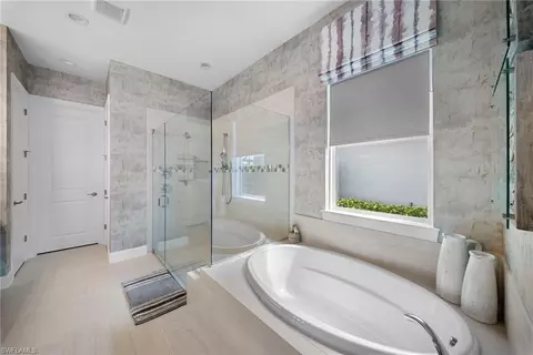 9576 Montelanico Loop, Naples, FL 34119 photo 24
