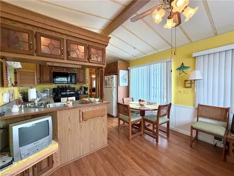 Kitchen - 4701 Candlestick Ct W, Estero, FL 33928 photo 2 of 4