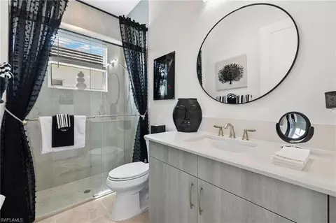 Bath - 12097 Eucalyptus Way, Naples, FL 34120 photo 6 of 7