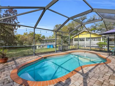 Exterior - 1712 Frontier Cir, Labelle, FL 33935 photo 9 of 17
