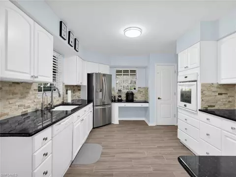 Kitchen - 1712 Frontier Cir, Labelle, FL 33935 photo 2 of 5