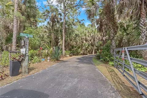 760 1st St NW, Naples, FL 34120