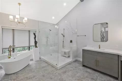 Bath - 730 Bay Tree Ct, Naples, FL 34108 photo 1 of 6
