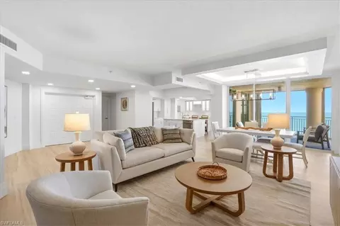 980 Cape Marco Dr #706, Marco Island, FL 34145