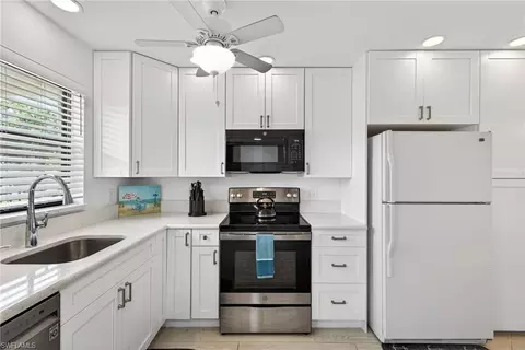 4246 27th Ct SW #104, Naples, FL 34116