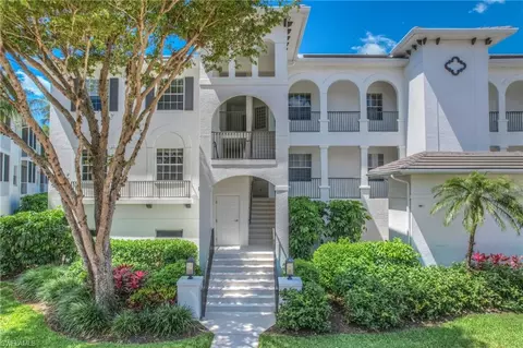 820 Bentwater Cir #101, Naples, FL 34108