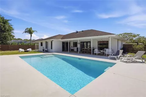 Exterior - 157 Willoughby Dr, Naples, FL 34110 photo 7 of 12