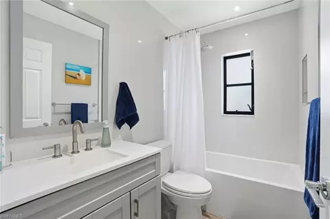 Bath - 157 Willoughby Dr, Naples, FL 34110 photo 3 of 3
