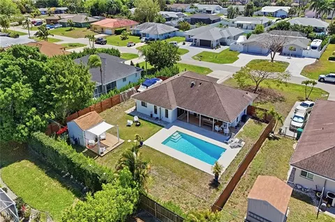 View/Area - 157 Willoughby Dr, Naples, FL 34110 photo 3 of 6