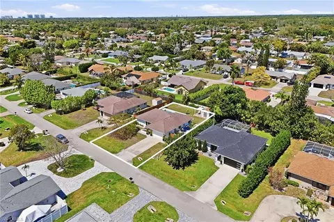 View/Area - 157 Willoughby Dr, Naples, FL 34110 photo 2 of 6